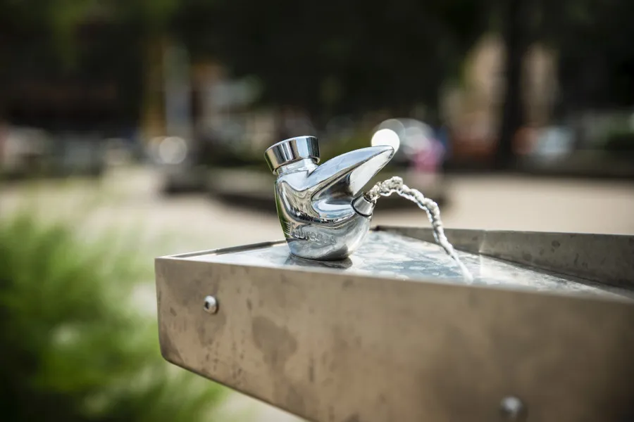 Megkezdődött a szökőkutak és öntözőrendszerek téliesítése