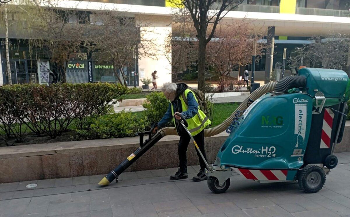 Fertőtlenítő mosás és koncentrált takarítás is zajlott Józsefvárosban